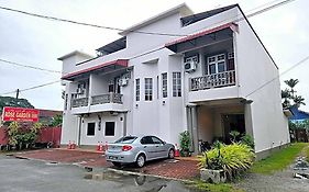Rose Garden Inn